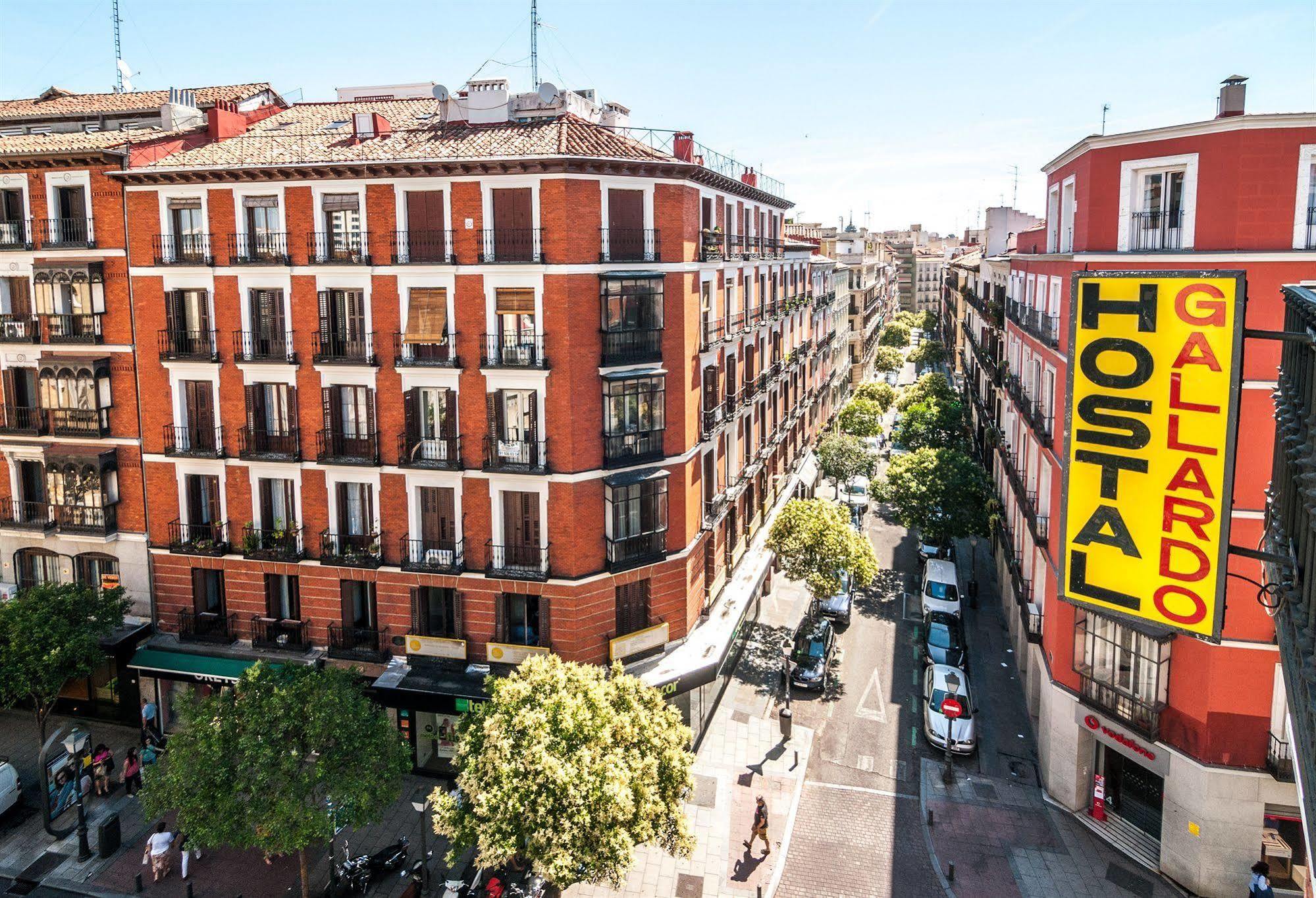 Hostal Gallardo Madrid Buitenkant foto