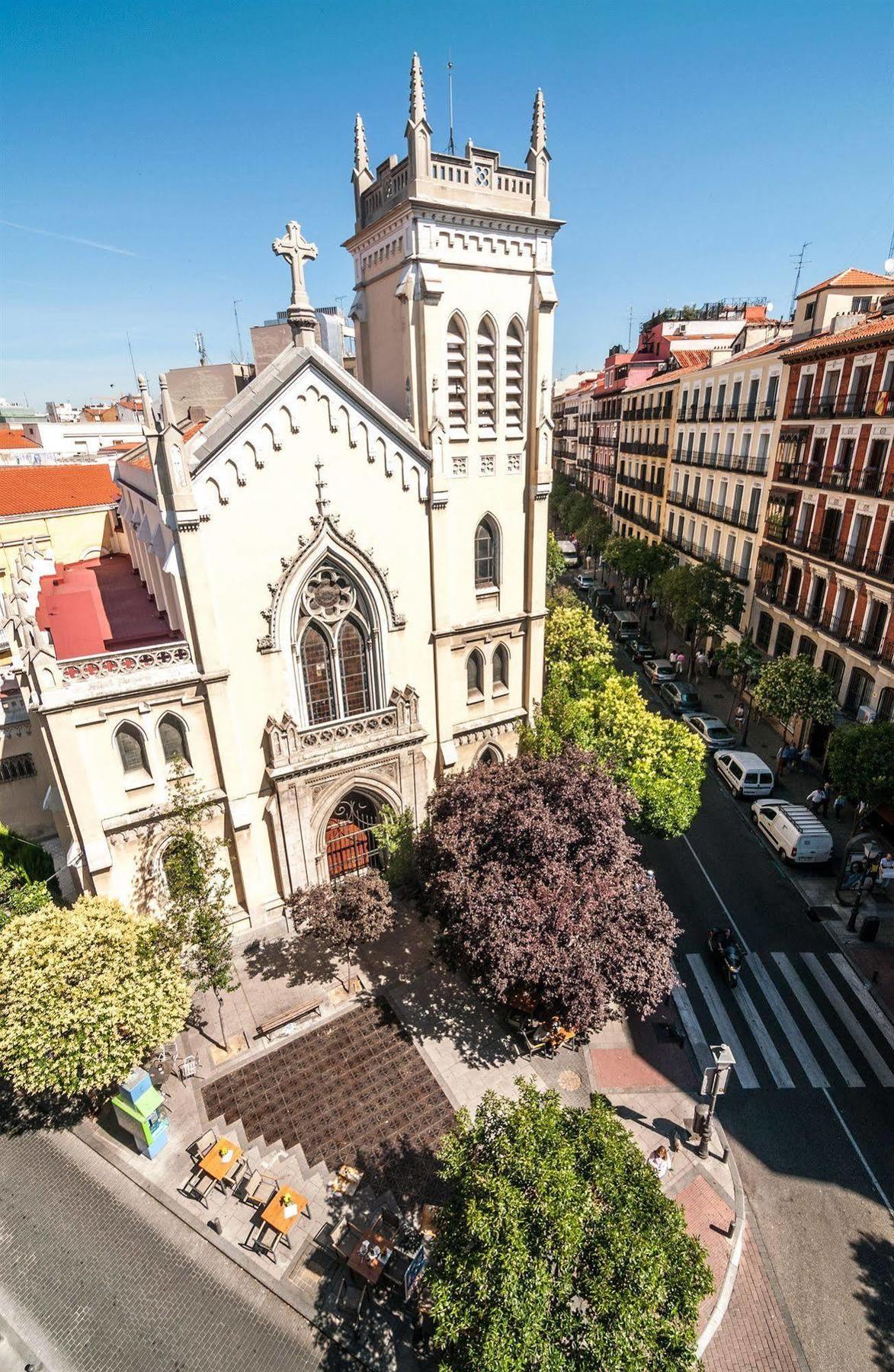 Hostal Gallardo Madrid Buitenkant foto